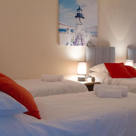 Ferienwohnung Carvetii - Fox House - 1St Floor Flat Sleeps Up To 8 Dunfermline Exterior foto
