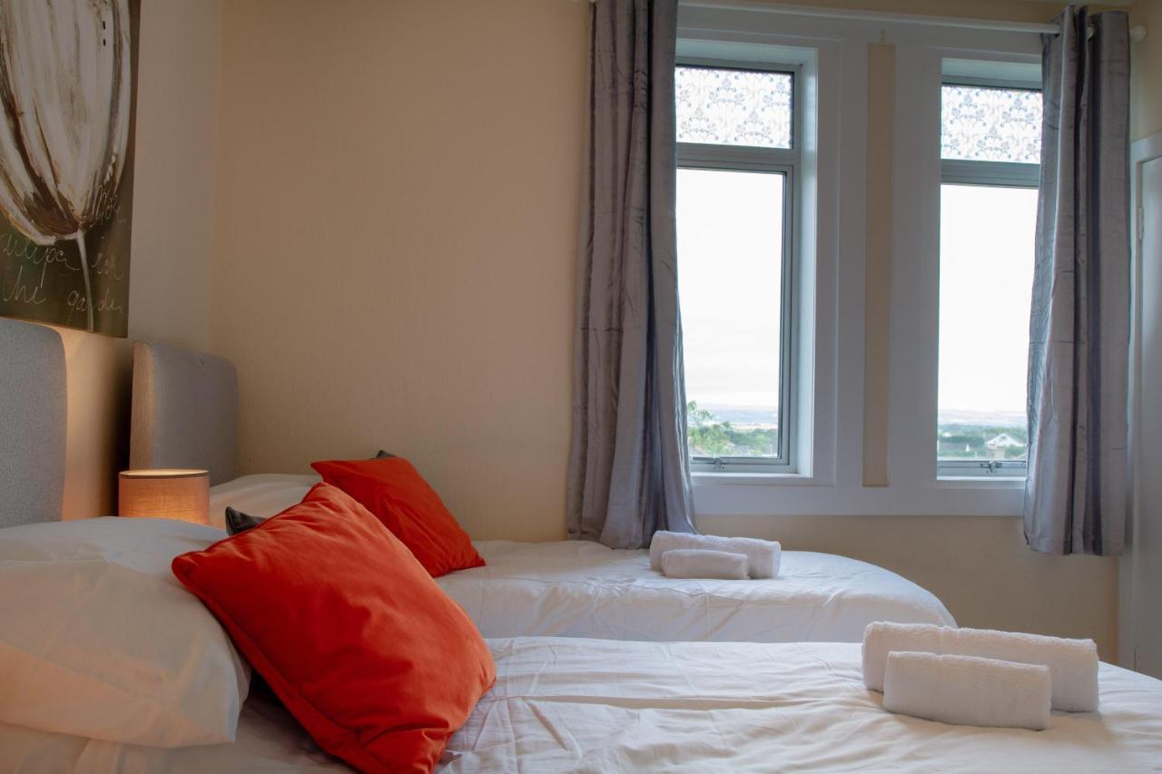 Ferienwohnung Carvetii - Fox House - 1St Floor Flat Sleeps Up To 8 Dunfermline Exterior foto