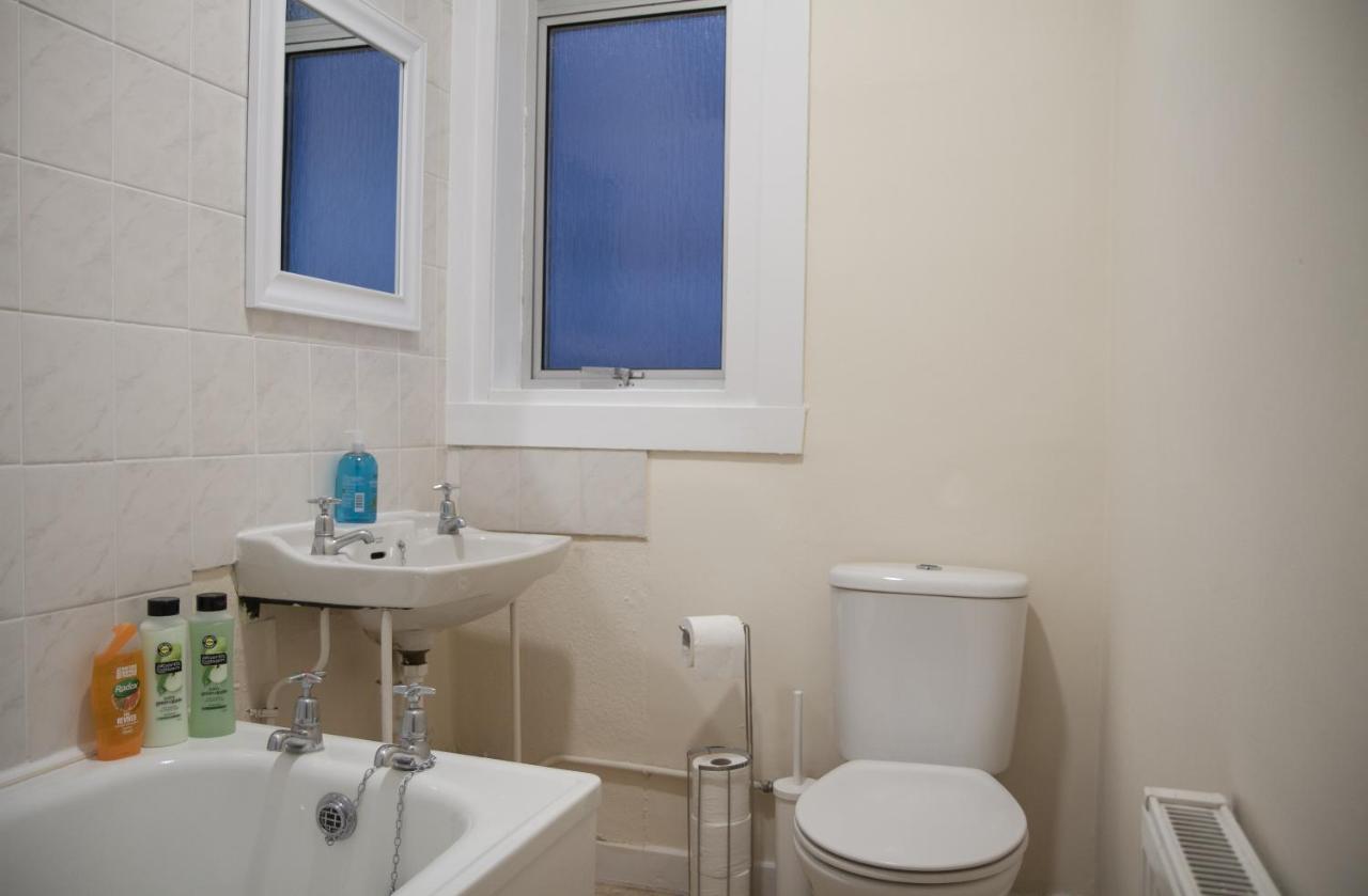 Ferienwohnung Carvetii - Fox House - 1St Floor Flat Sleeps Up To 8 Dunfermline Exterior foto