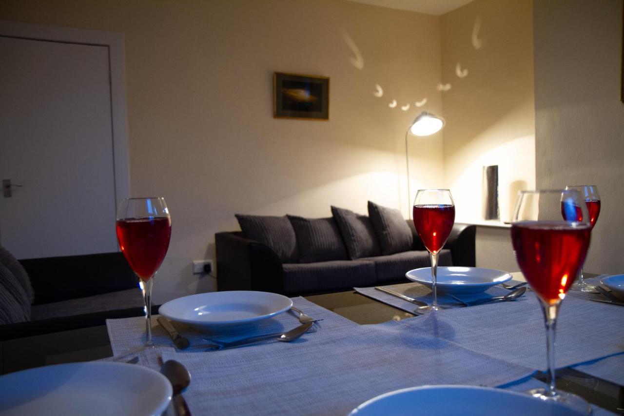 Ferienwohnung Carvetii - Fox House - 1St Floor Flat Sleeps Up To 8 Dunfermline Exterior foto